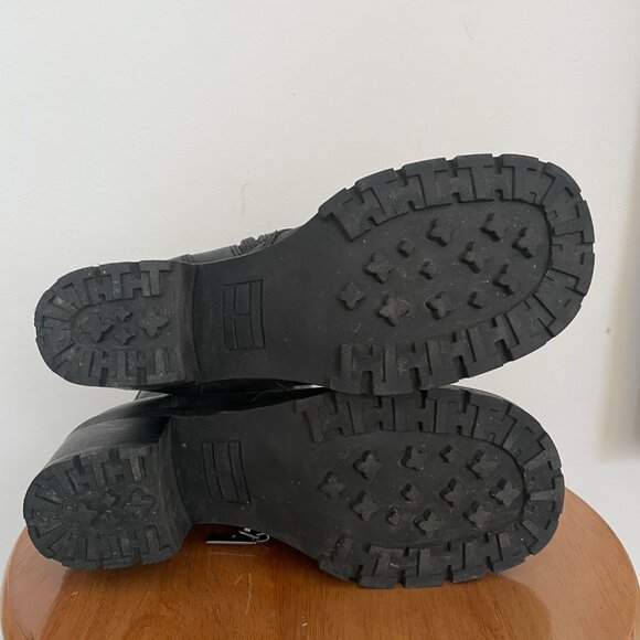 Tommy Hilfiger booties/ low calf boots- 6.5 black but are tight. - Picture 6 of 6